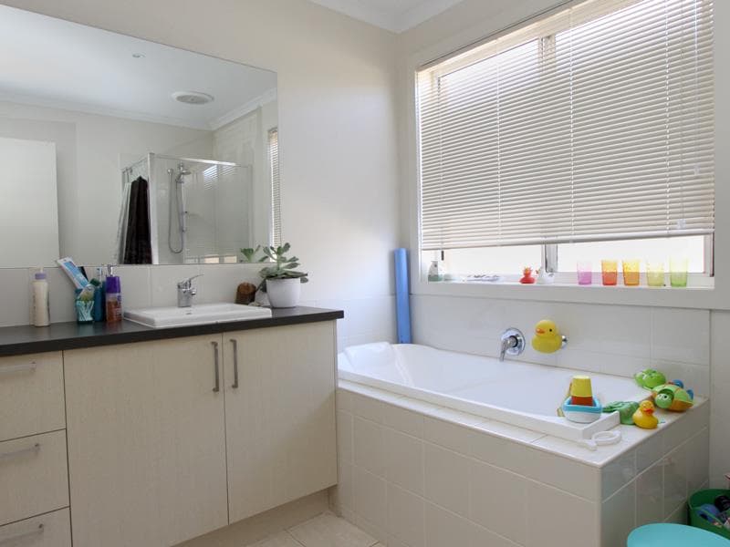 16 Phillip Drive, Wyndham Vale - Thumbnail 6