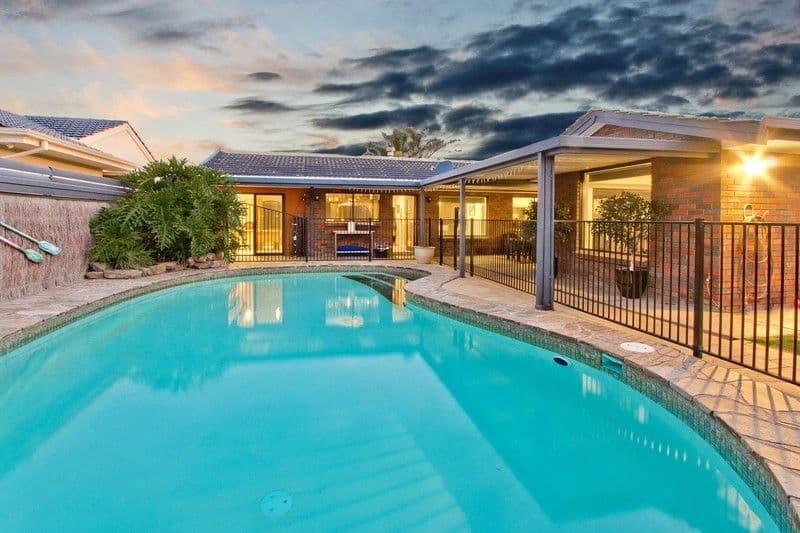 10 Hoylake Crescent, West Lakes SA 5021, West Lakes - Thumbnail 2