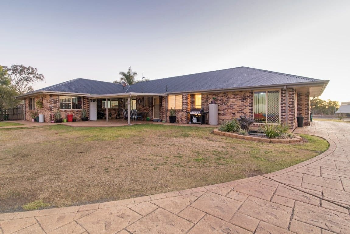 16 Harvey Road, Glenvale QLD 4350, Glenvale - Thumbnail 8