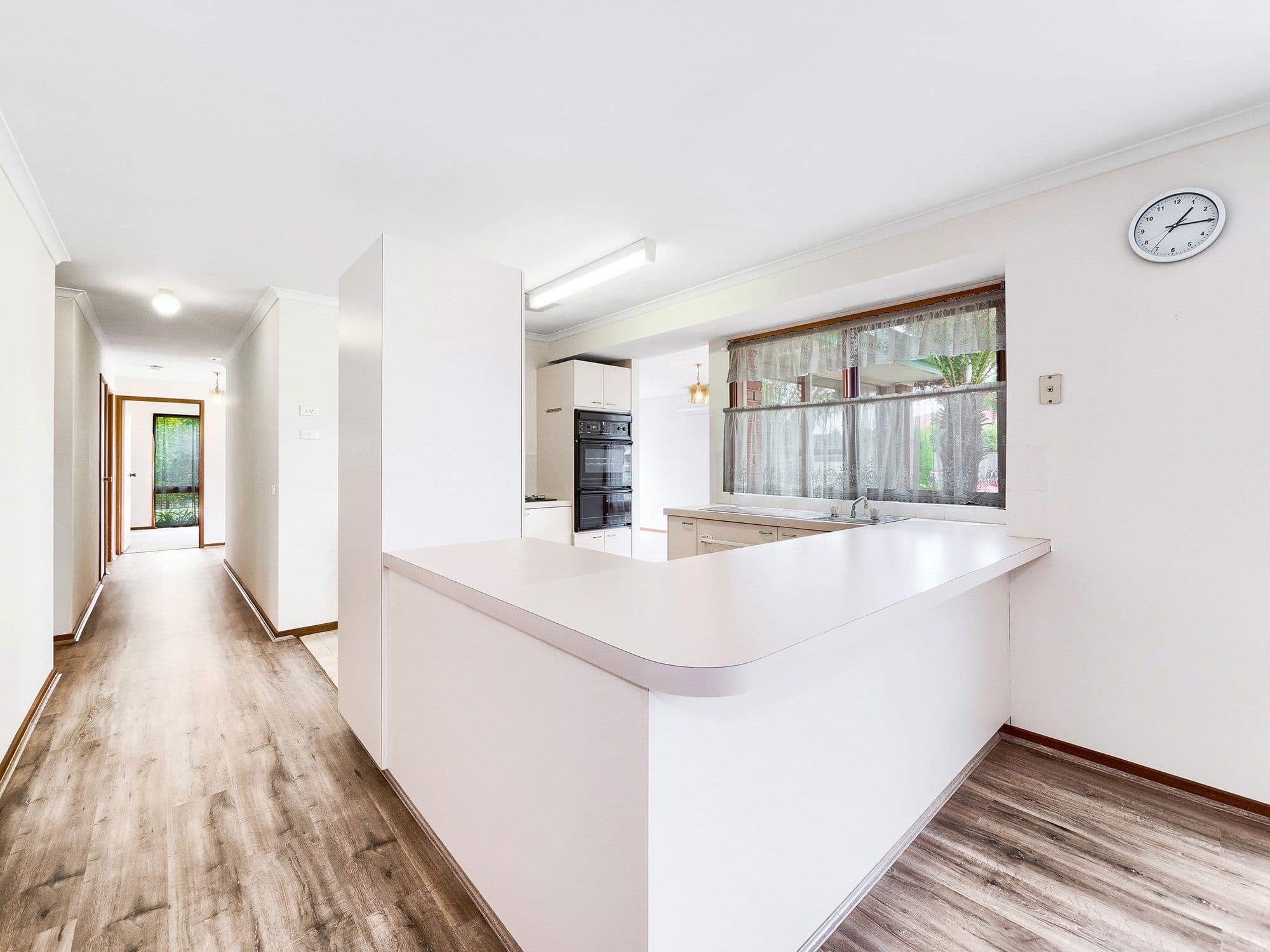 5 Lansell Drive, Cranbourne North VIC 3977, Cranbourne North - Thumbnail 5