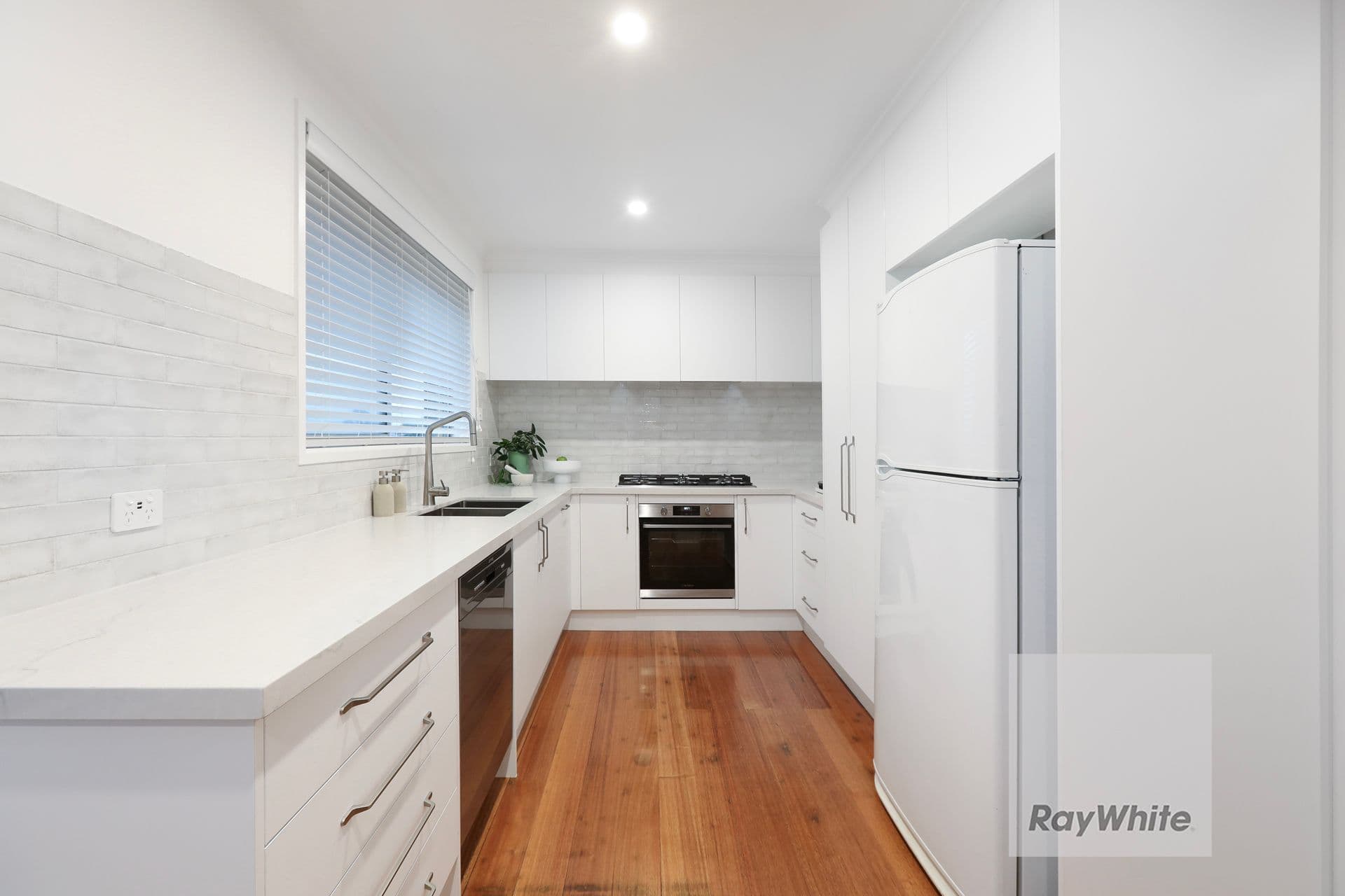 4 Castleton Court, Gladstone Park VIC 3043, Gladstone Park - Thumbnail 8