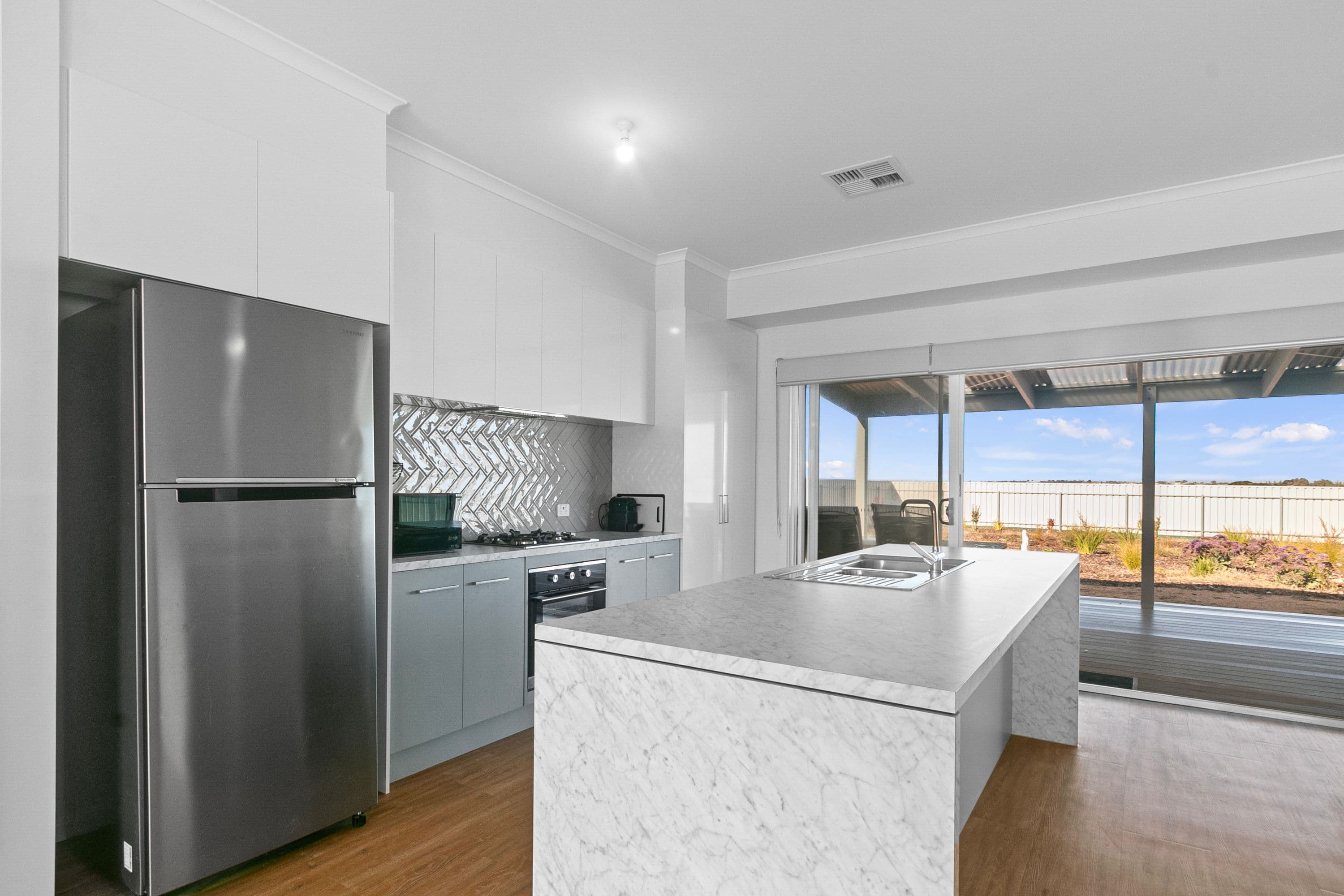 87 Woodforde Drive, North Beach SA 5556, North Beach - Thumbnail 3