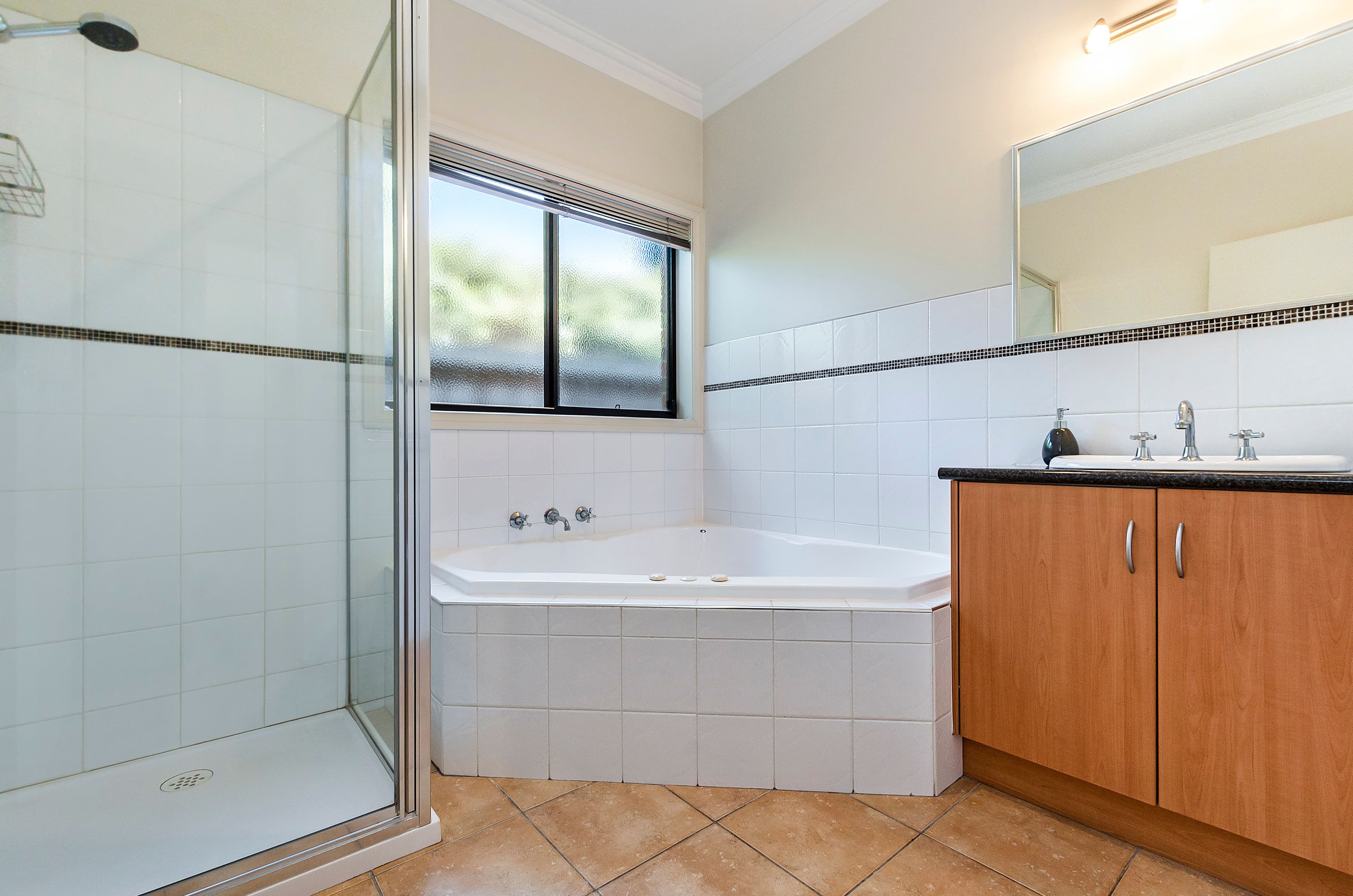 21 Lockett Drive, Warrnambool VIC 3280, Warrnambool - Thumbnail 5
