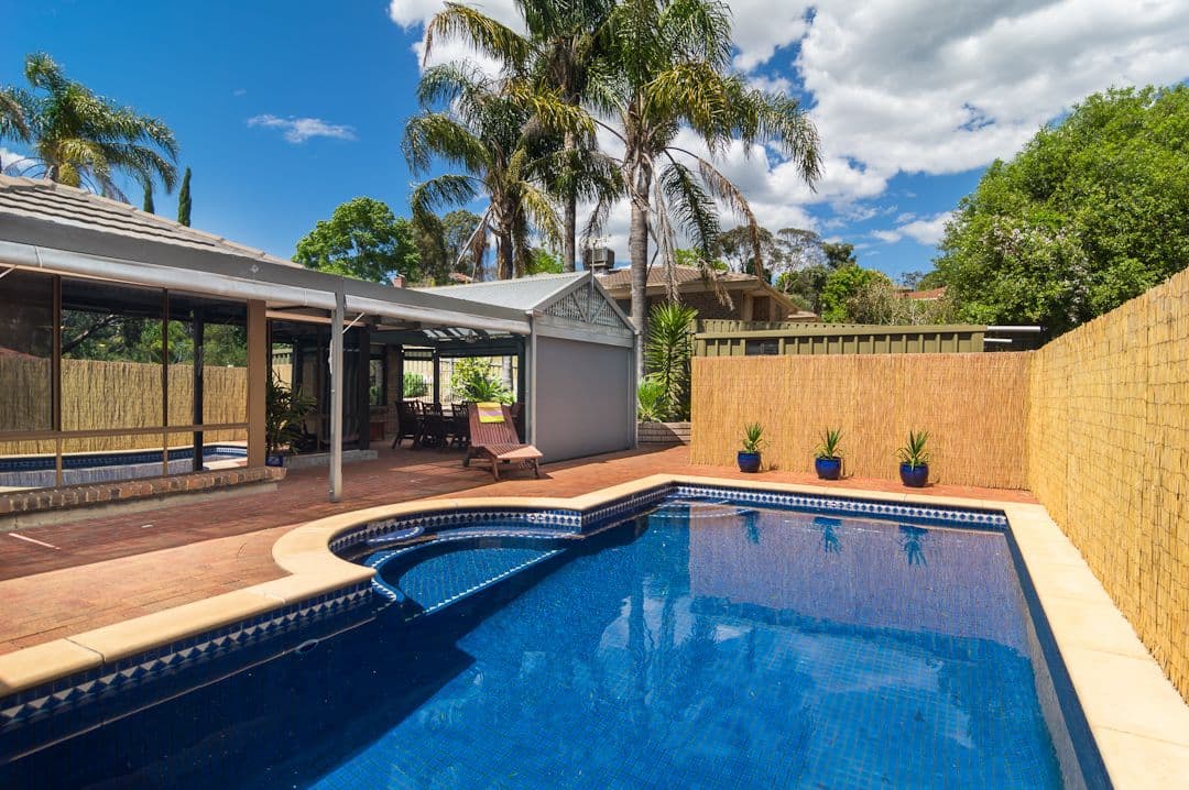 6 Way Terrace, Allenby Gardens - Image 1