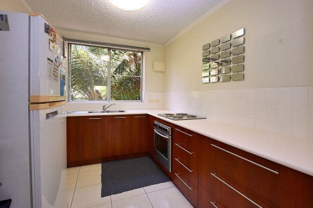 23 Gregory Street, NORTH WARD QLD 4810, North Ward - Thumbnail 4