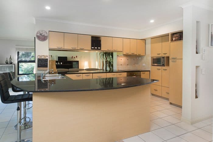 8875 Magnolia Drive East, Hope Island QLD 4212, Hope Island - Thumbnail 4