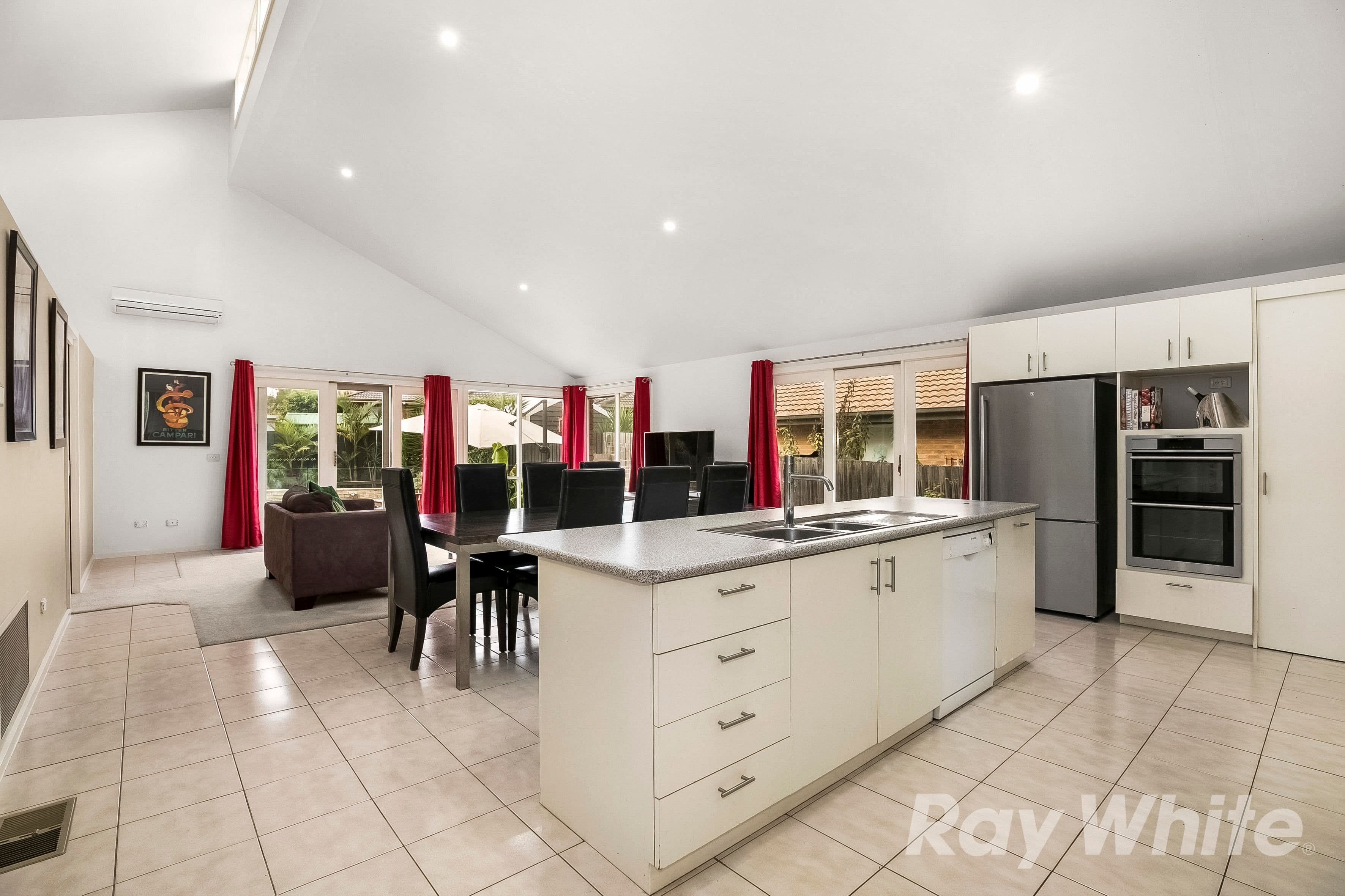 8 Markhill Place, Knoxfield VIC 3180, Knoxfield - Thumbnail 3