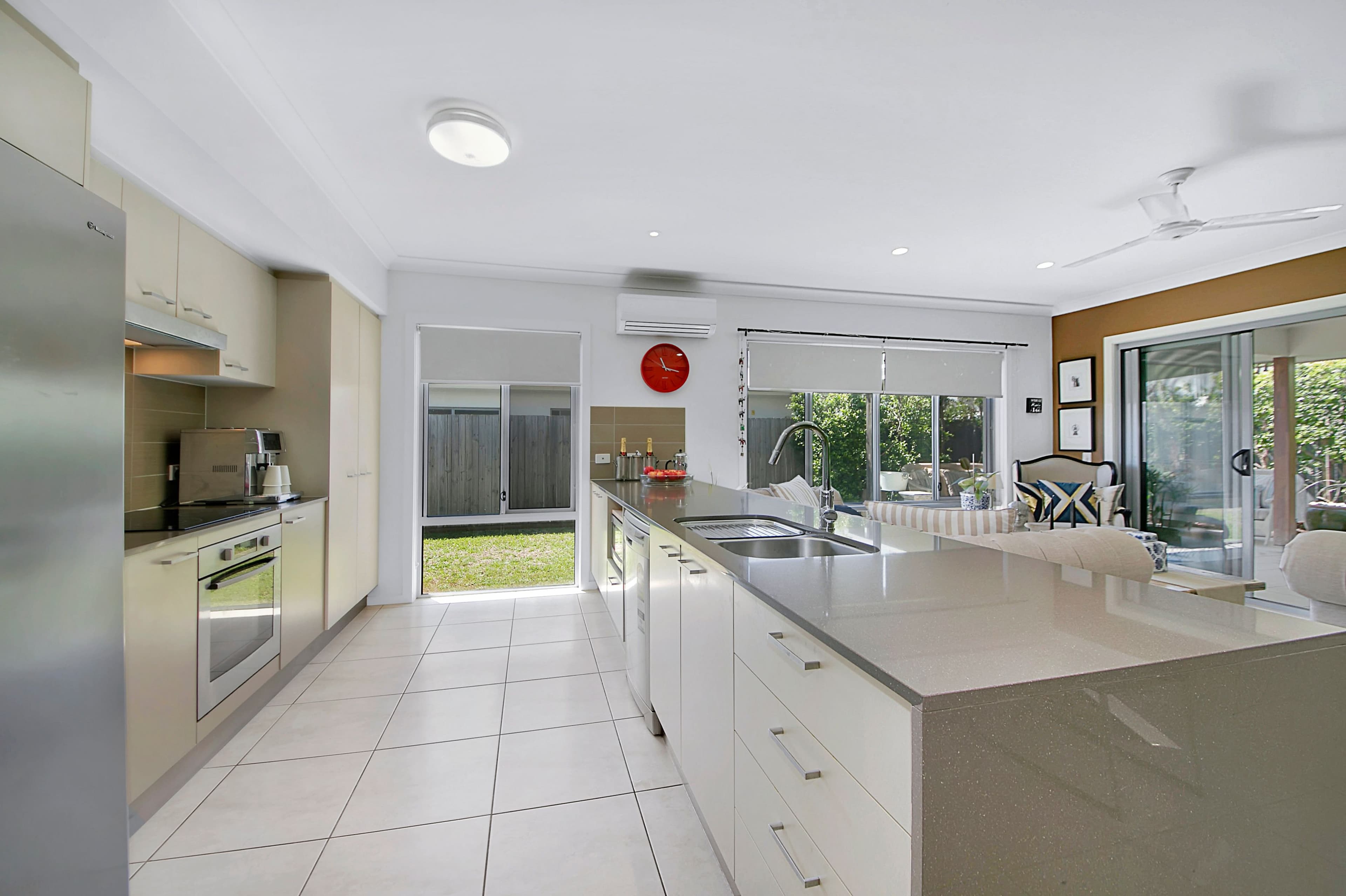 9 GRIFFIN Place, Nudgee QLD 4014, Nudgee - Thumbnail 2