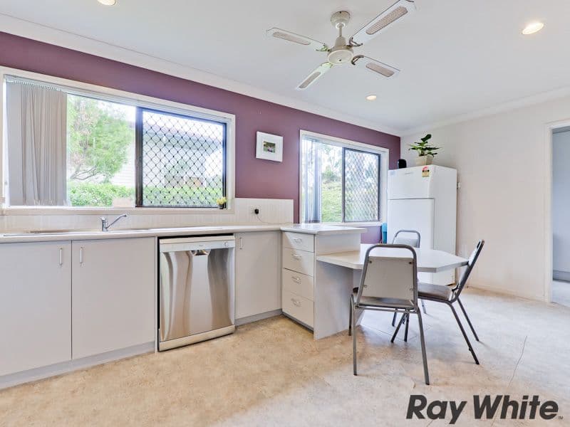 11 Dinterra Avenue, Ferny Hills QLD 4055, Ferny Hills - Thumbnail 3