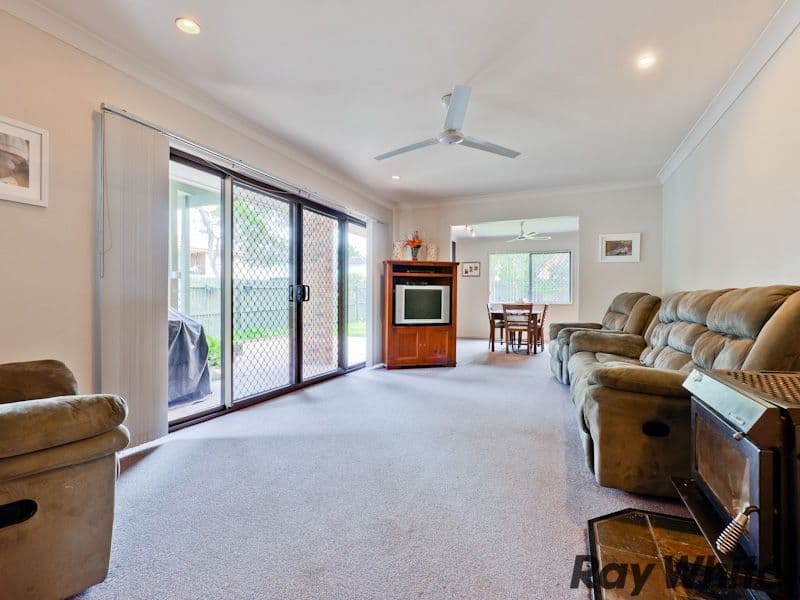 11 Dinterra Avenue, Ferny Hills QLD 4055, Ferny Hills - Thumbnail 5