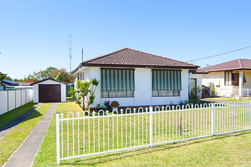 7 Maxwell Avenue, GOROKAN NSW 2263, Gorokan - Image 1