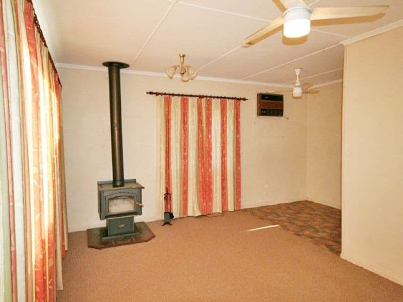 22 Malakoff Street, BILOELA QLD 4715, Biloela - Thumbnail 7