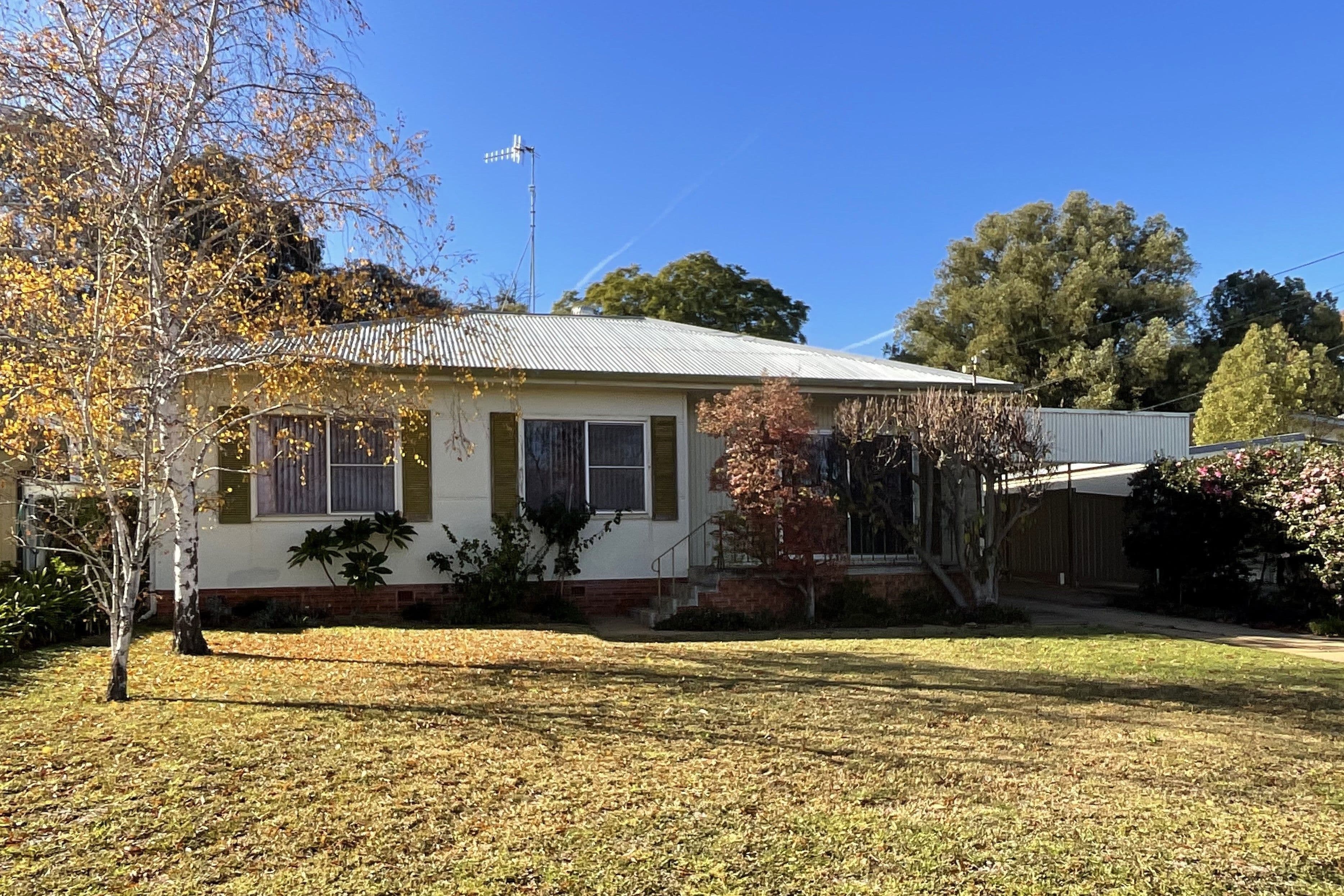 13 Thorby Crescent, Griffith NSW 2680, Griffith - Image 1