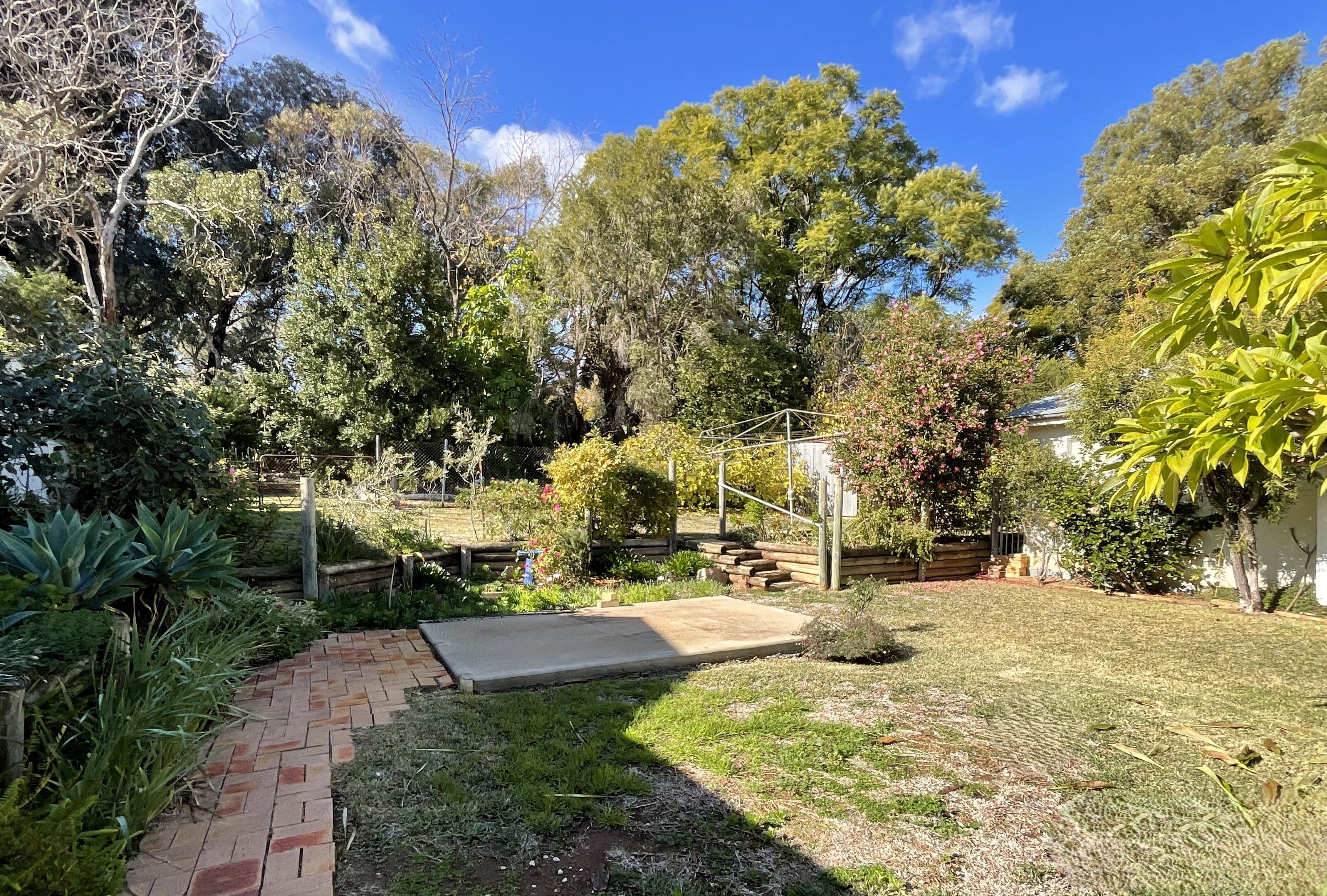 13 Thorby Crescent, Griffith NSW 2680, Griffith - Thumbnail 2