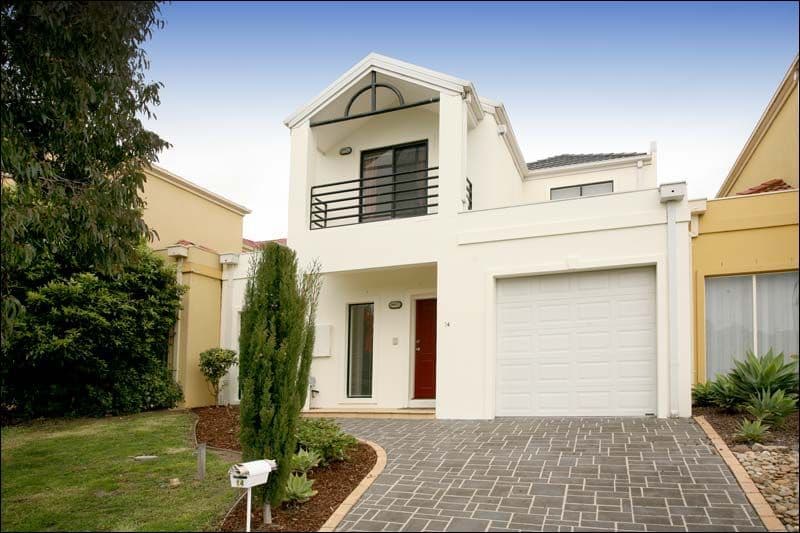 14 Margaret Gray Close, GLEN WAVERLEY VIC 3150, Glen Waverley - Image 1