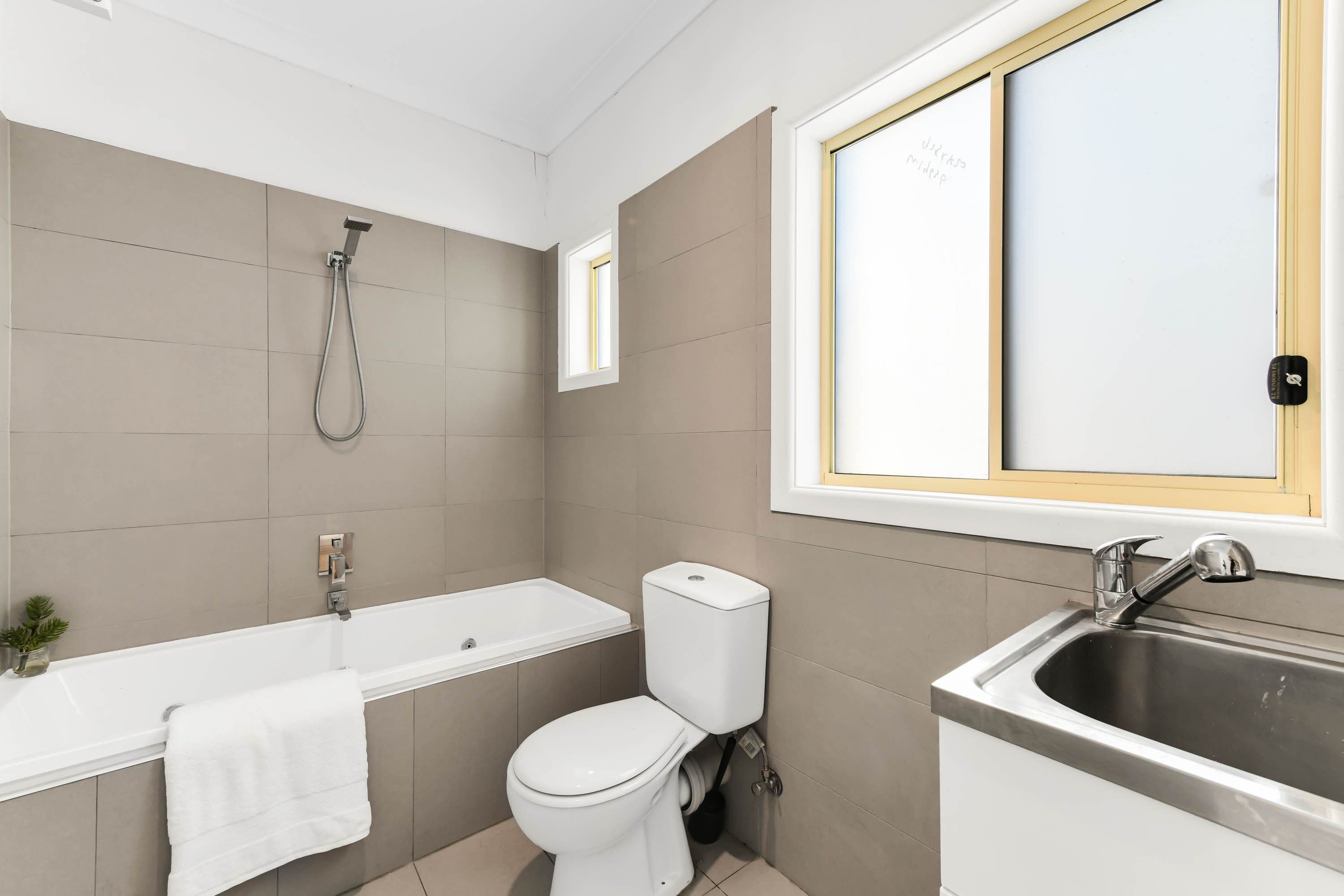 52 Berkeley Street, Huntingdale VIC 3166, Huntingdale - Thumbnail 8