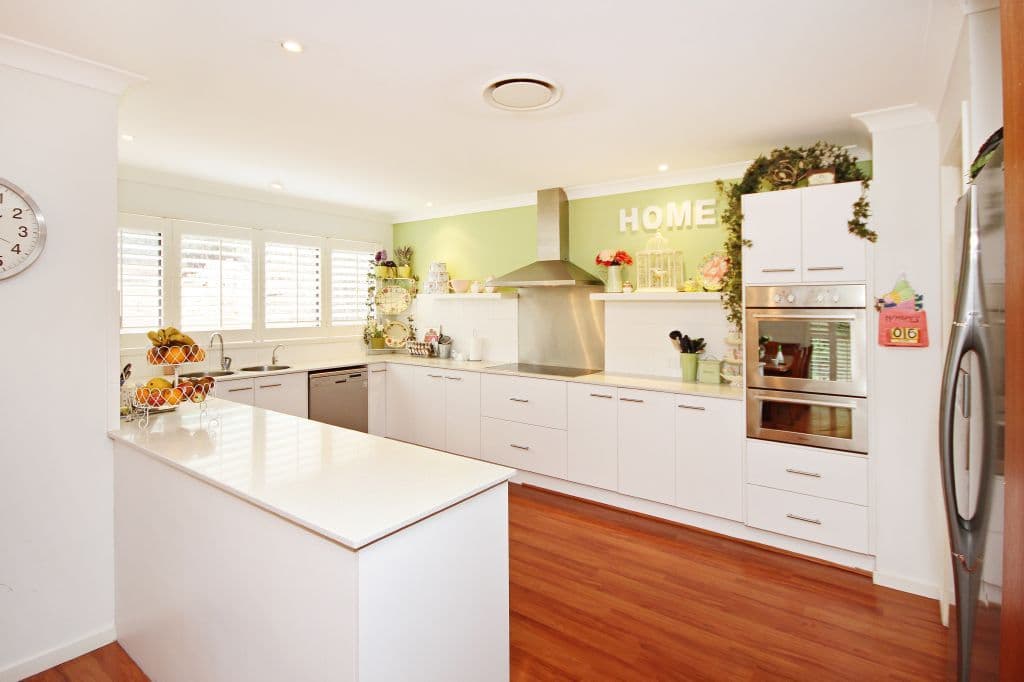 11 Bagan Court, MUDGEERABA QLD 4213, Mudgeeraba - Thumbnail 2