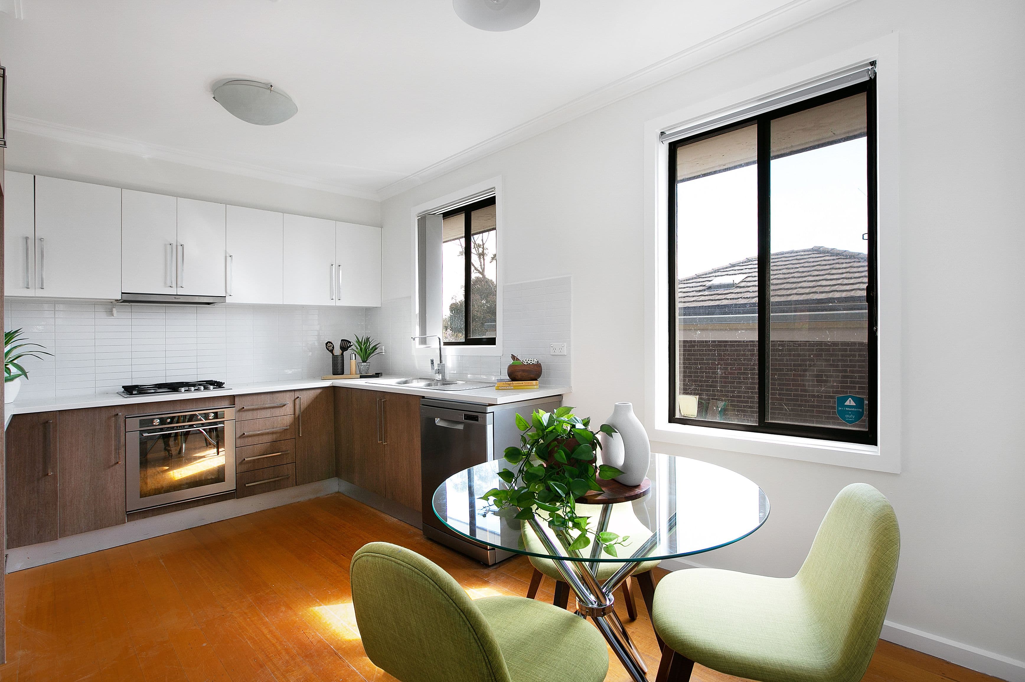 16 Yarra Avenue, Reservoir VIC 3073, Reservoir - Thumbnail 4
