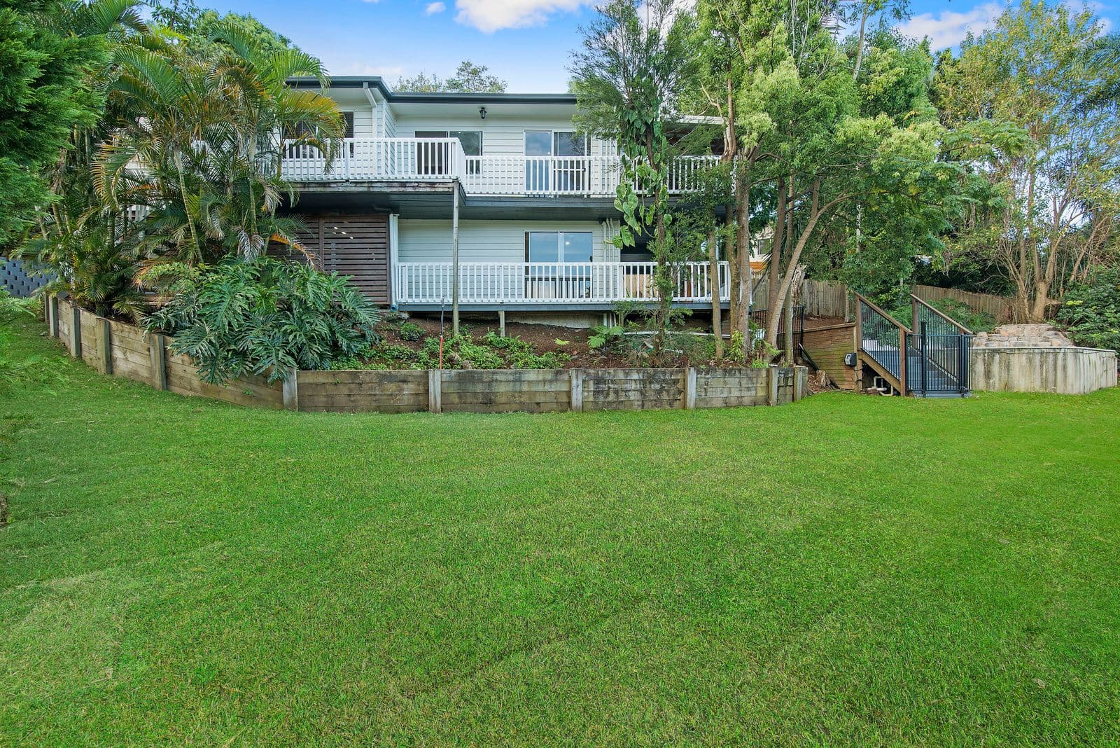 6 Jarrahdale Drive, Elanora QLD 4221, Elanora - Thumbnail 2