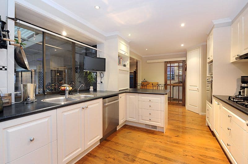 8 Gum Court, KNOXFIELD VIC 3180, Knoxfield - Thumbnail 3