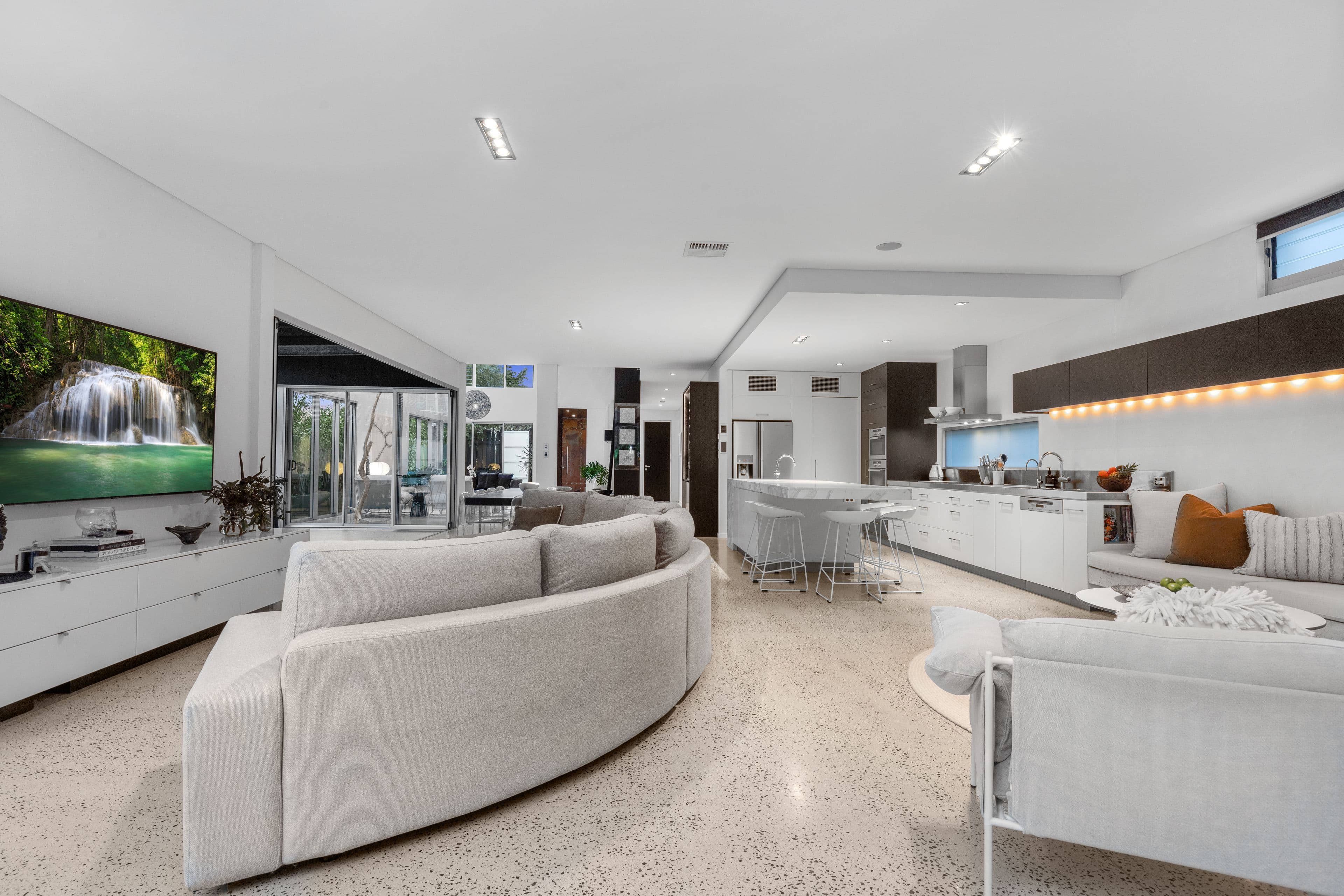 166 Fifth Avenue, Windsor QLD 4030, Windsor - Thumbnail 4