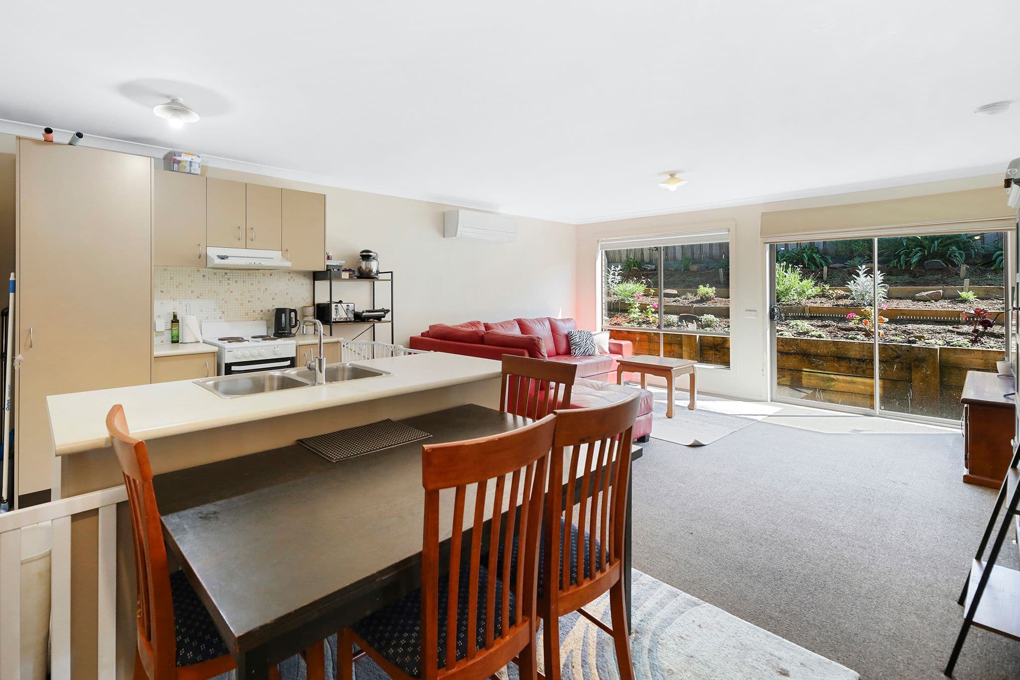 16 Asha Court, Warragul VIC 3820, Warragul - Thumbnail 2