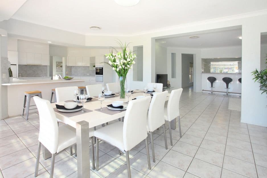 1055 Rosebank Way West, Hope Island QLD 4212, Hope Island - Thumbnail 3
