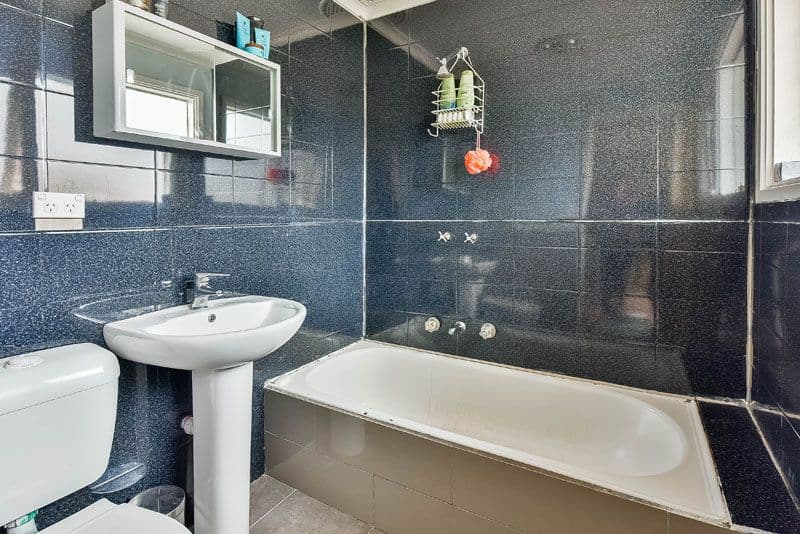 Bradbury NSW 2560, Bradbury - Image 1