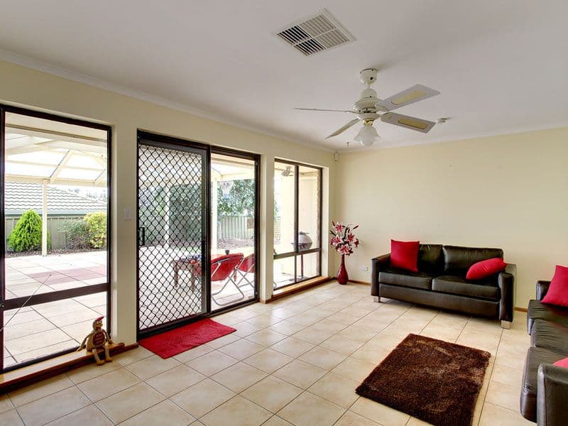 13 Babbacombe Drive, MOANA SA 5169, Moana - Thumbnail 4