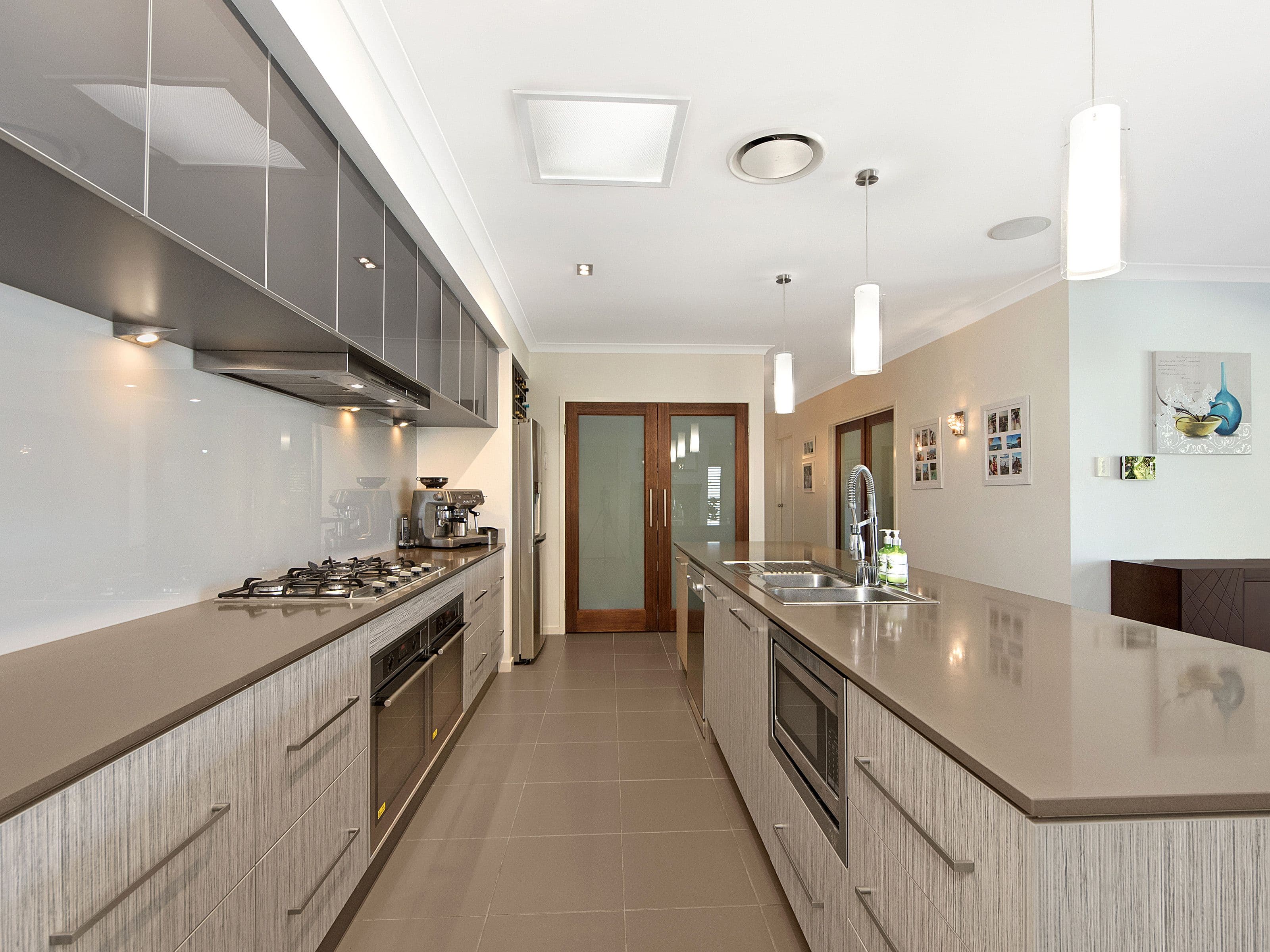 18 Greenview Drive, Upper Coomera QLD 4209, Upper Coomera - Thumbnail 4