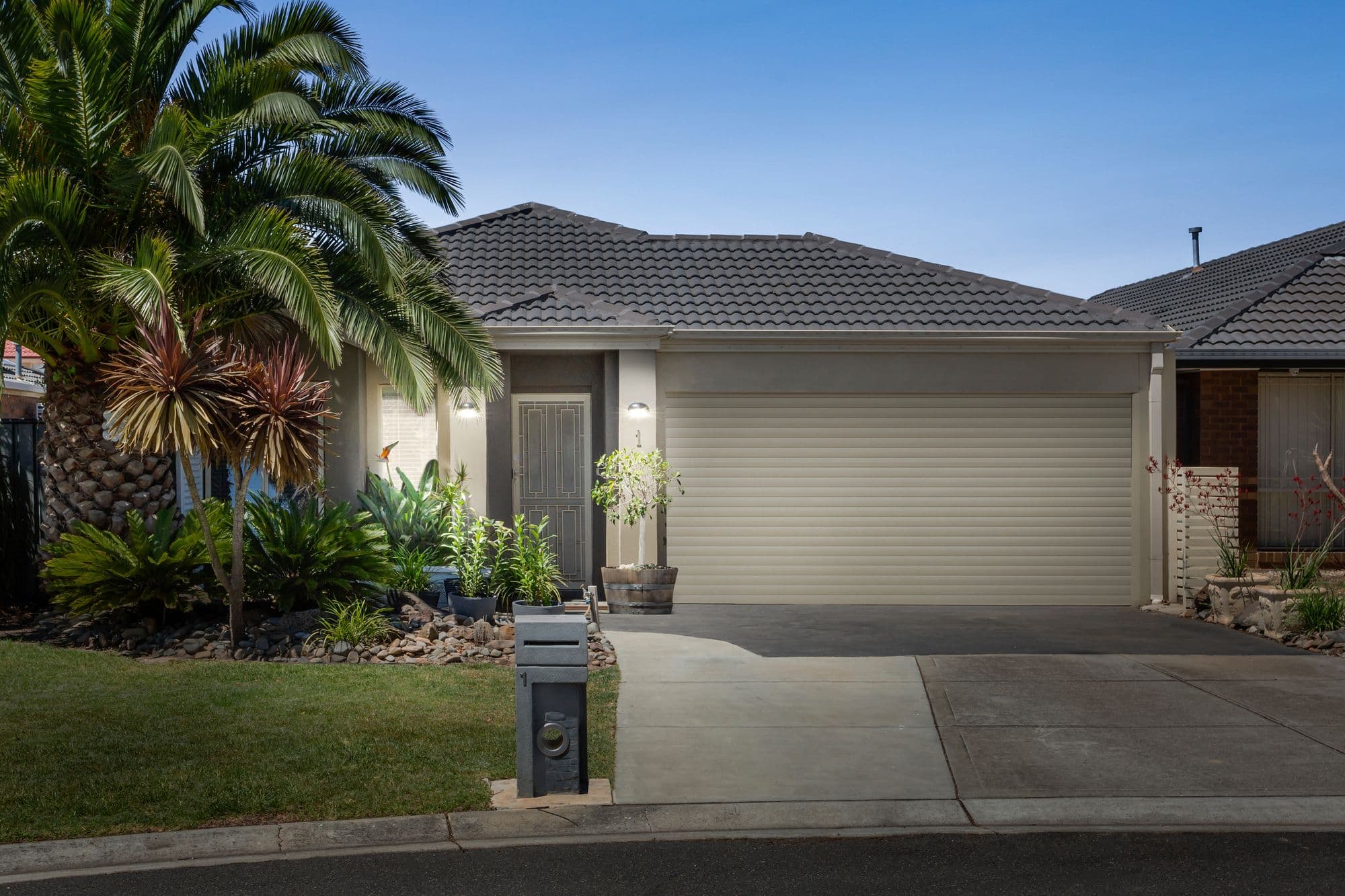1 Melliodora Court, MANOR LAKES VIC 3024, Manor Lakes - Image 1