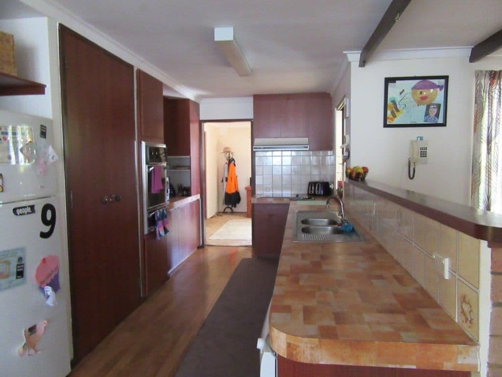17 Slaughter Street, Three Springs WA 6519, Three Springs - Thumbnail 3