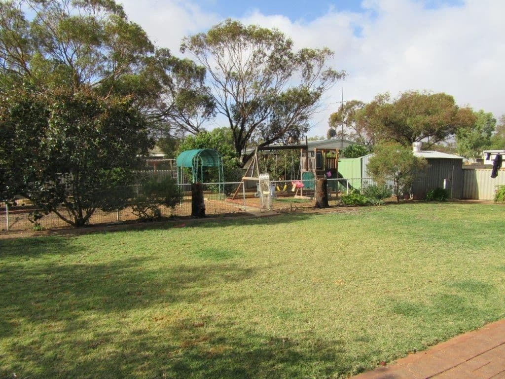 17 Slaughter Street, Three Springs WA 6519, Three Springs - Thumbnail 5