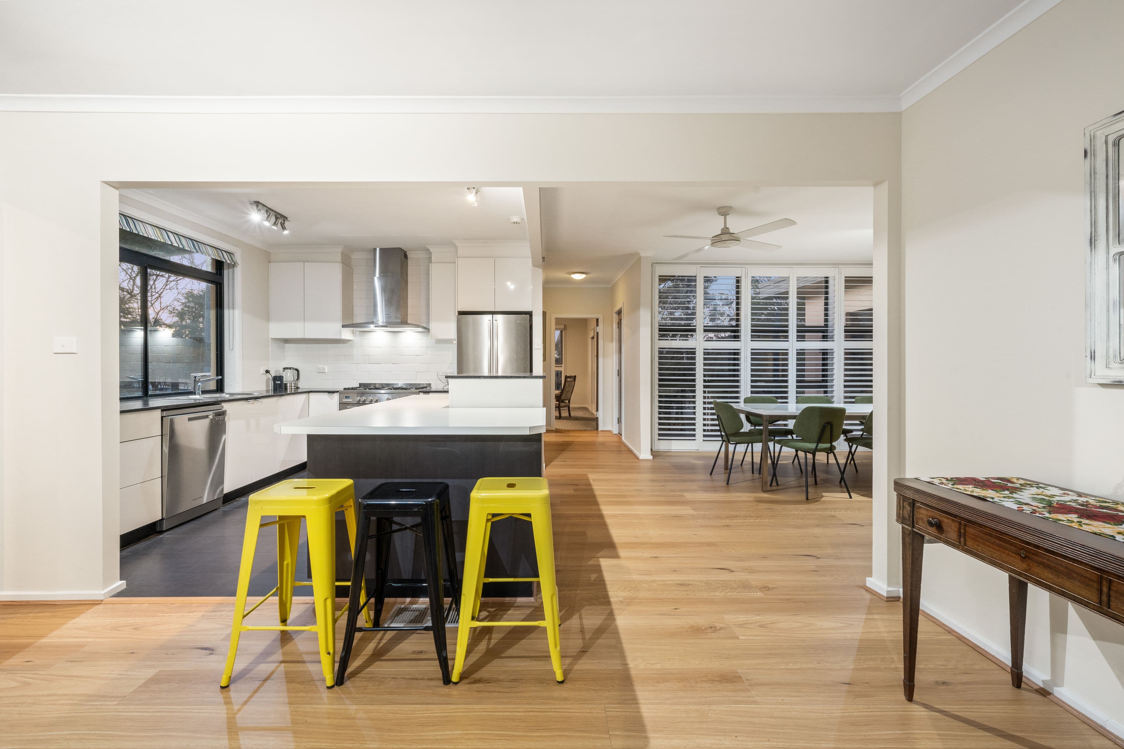 13 Belconnen Way, Weetangera ACT 2614, Weetangera - Thumbnail 4