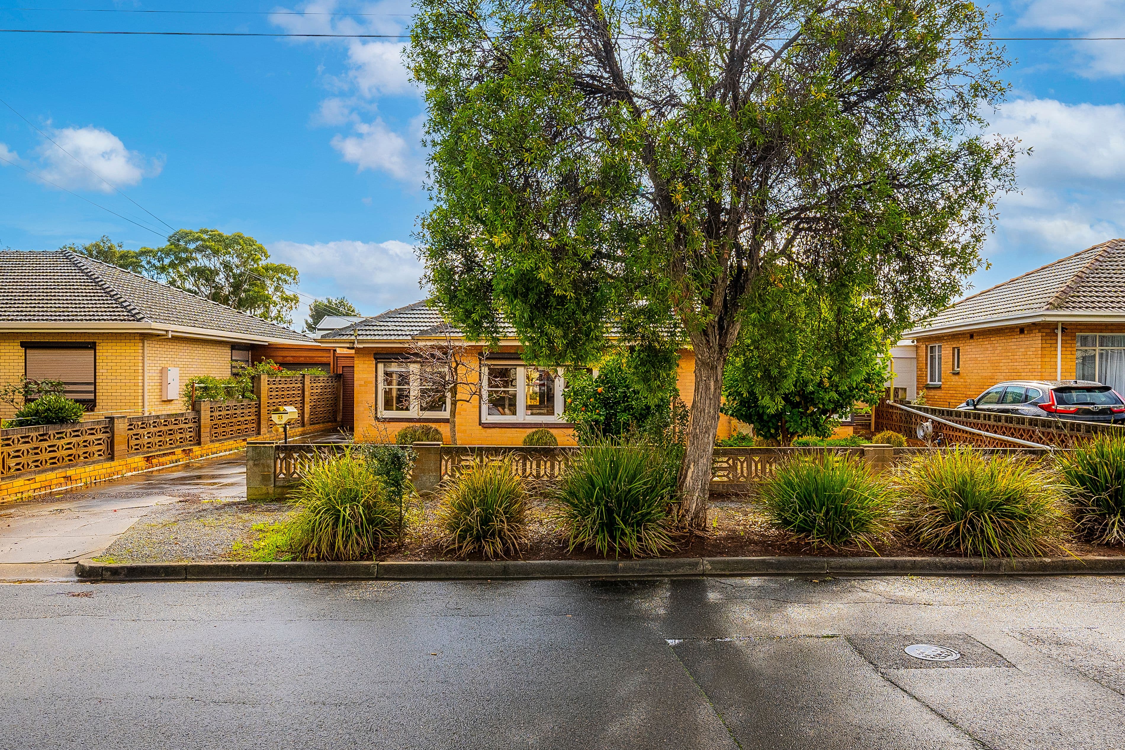 25 Strathearn Avenue, Rostrevor SA 5073, Rostrevor - Image 1