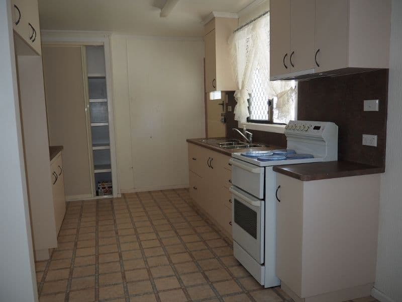 135 Churchill Street, Maryborough QLD 4650, Maryborough - Thumbnail 6