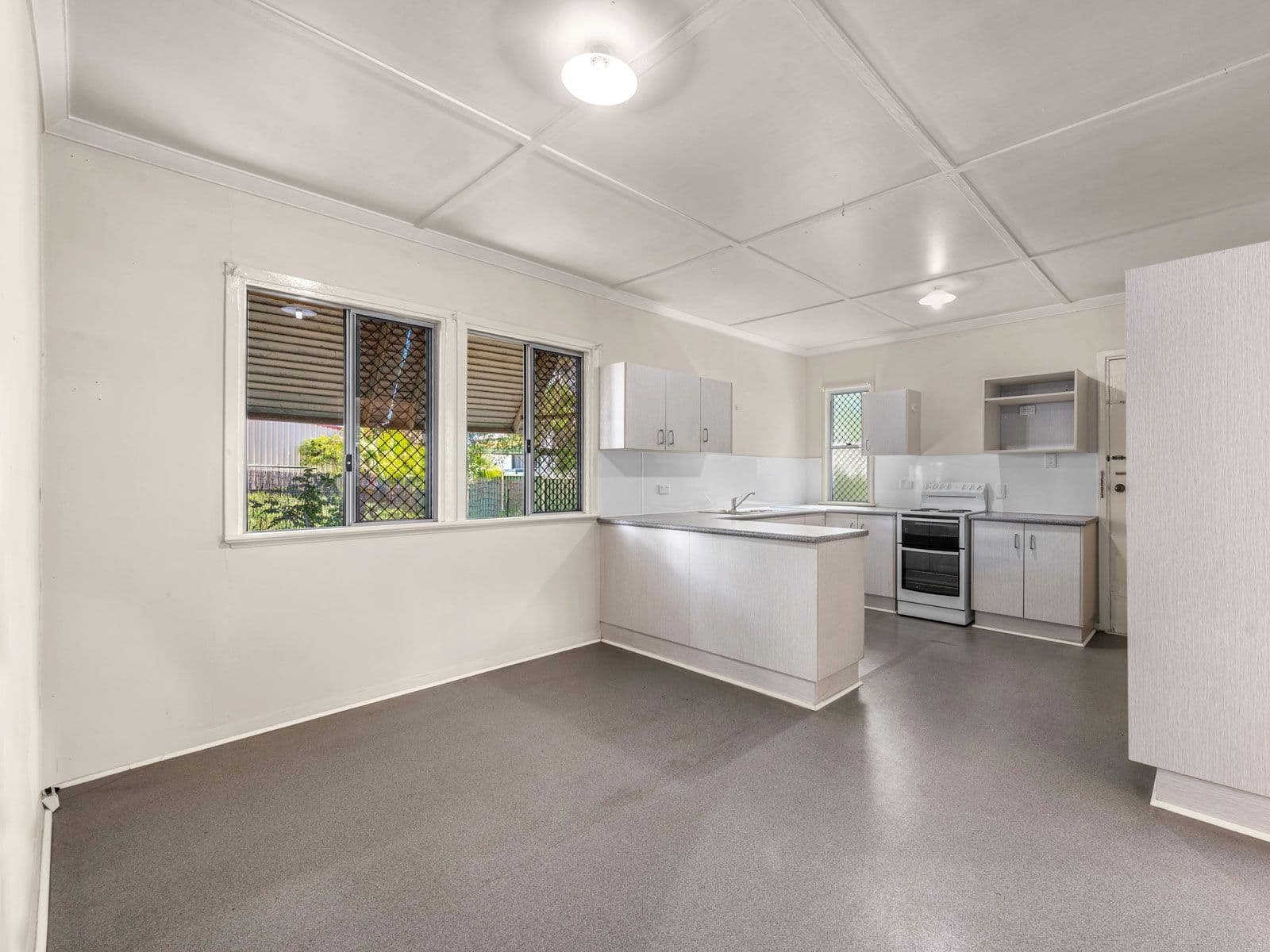 8 Chataway Street, Carina Heights QLD 4152, Carina Heights - Thumbnail 4