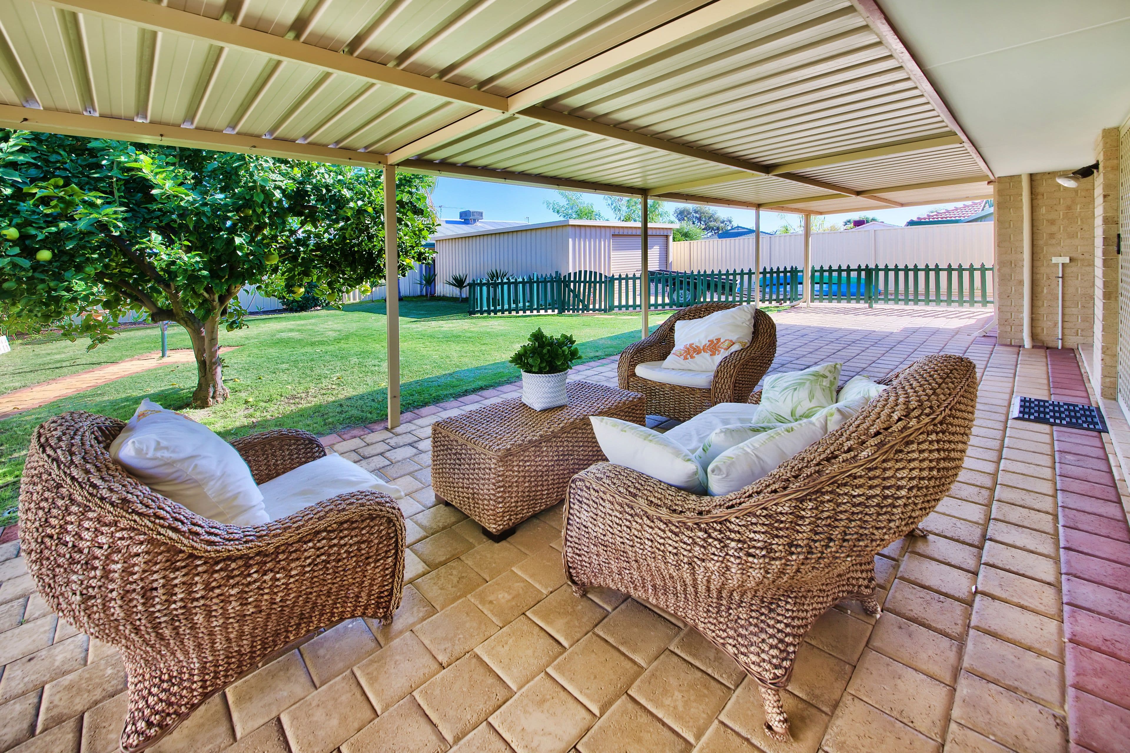 4 Arches Loop, Ballajura WA 6066, Ballajura - Image 1