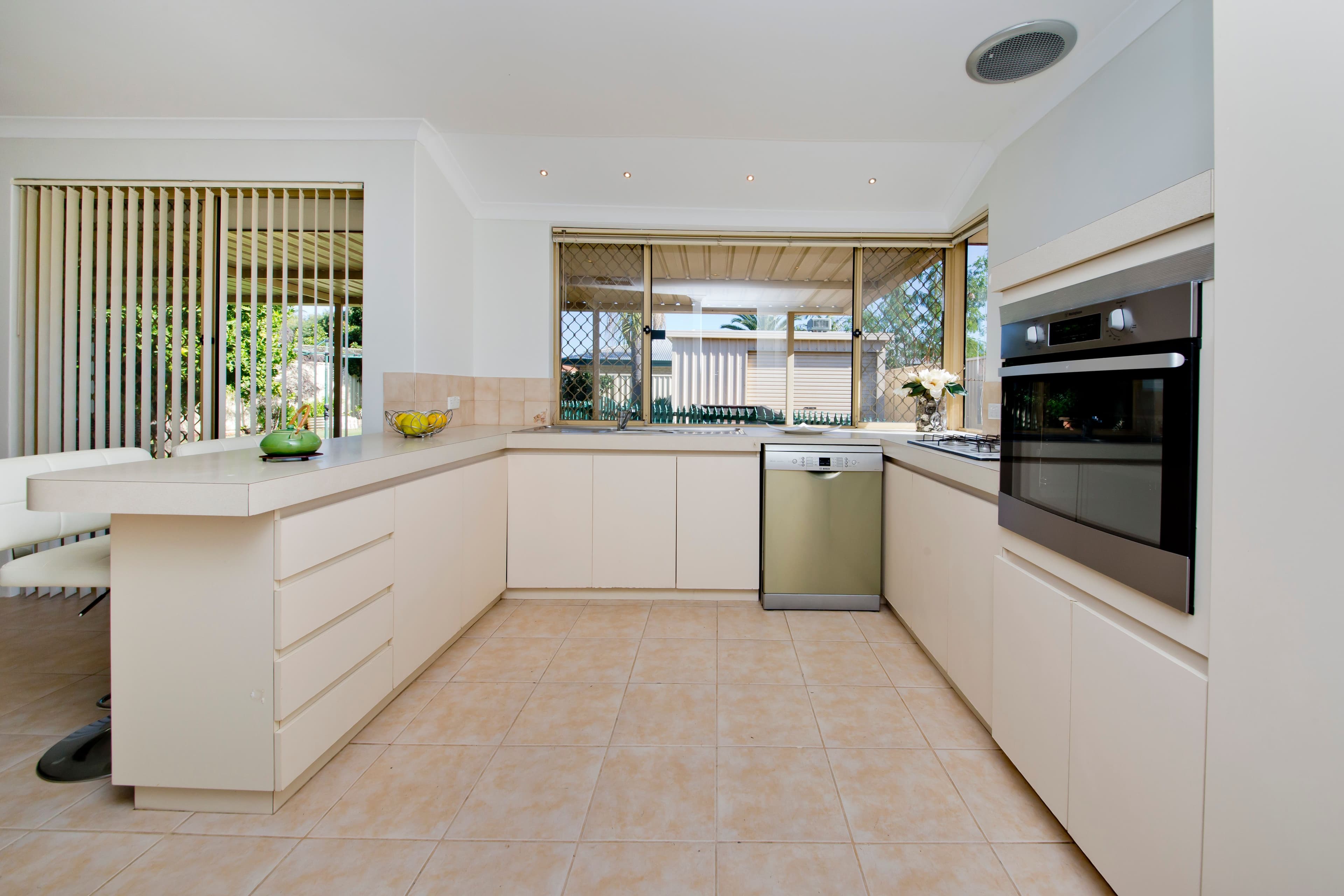 4 Arches Loop, Ballajura WA 6066, Ballajura - Thumbnail 4