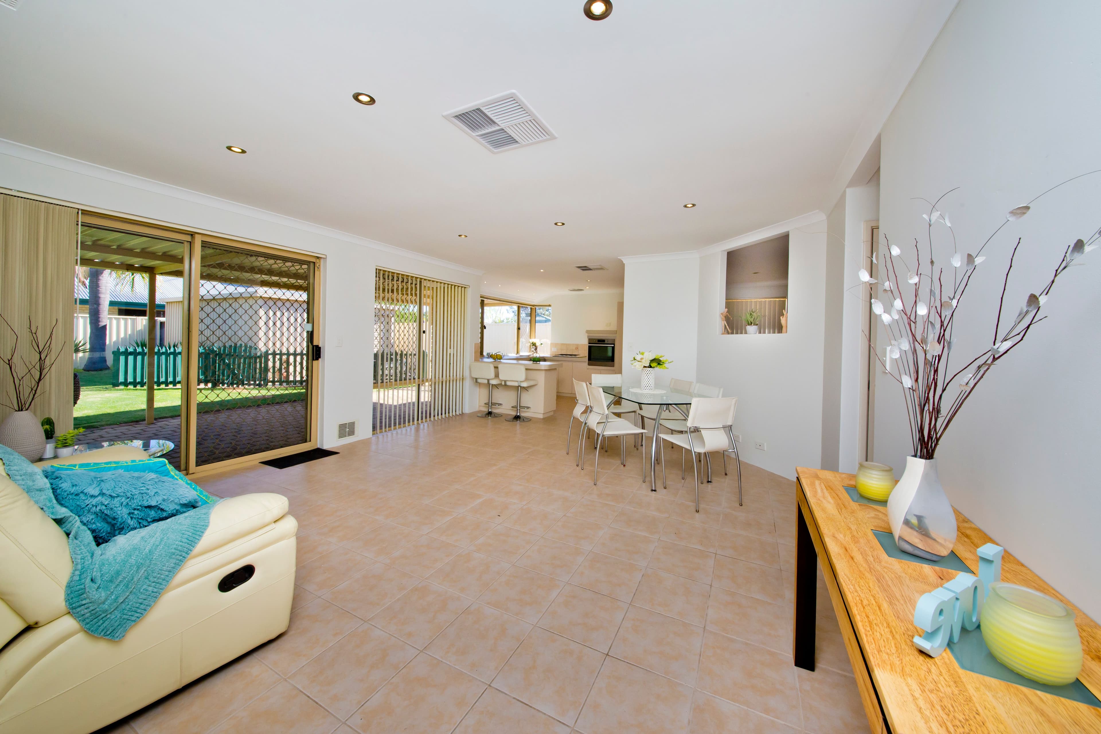 4 Arches Loop, Ballajura WA 6066, Ballajura - Thumbnail 5