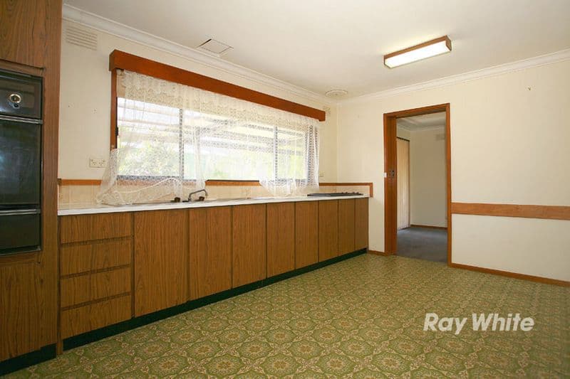 35 Lipton Drive, FRANKSTON VIC 3199, Frankston - Thumbnail 4