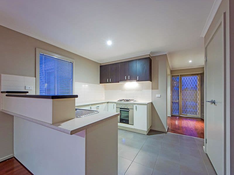 4 Silver Gum Street, Wyndham Vale VIC 3024, Wyndham Vale - Thumbnail 5