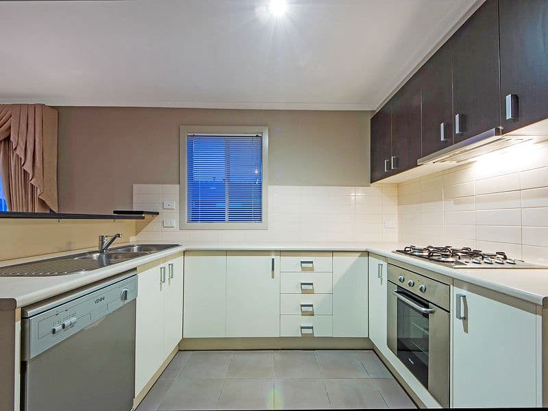 4 Silver Gum Street, Wyndham Vale VIC 3024, Wyndham Vale - Thumbnail 8
