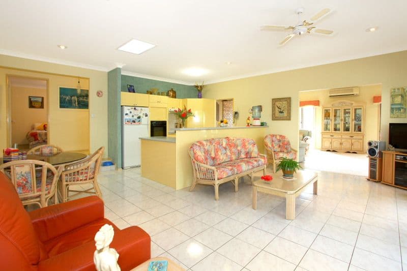 2 Moorabbin Place, ROBINA QLD 4226, Robina - Thumbnail 4