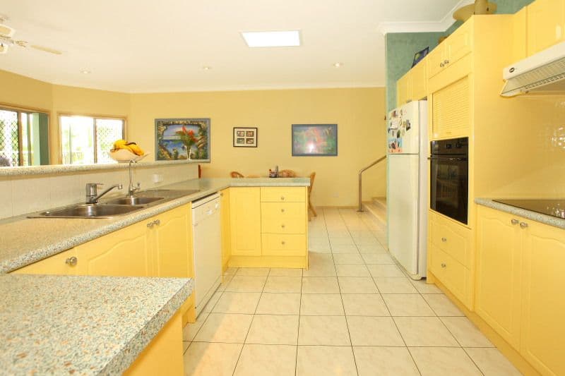 2 Moorabbin Place, ROBINA QLD 4226, Robina - Thumbnail 5