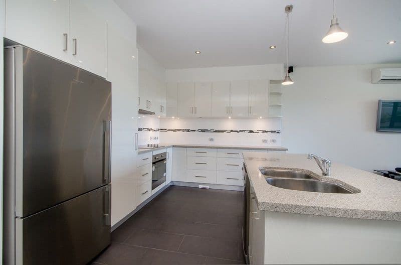 77B Sea Parade, Port Macdonnell SA 5291, Port Macdonnell - Thumbnail 3