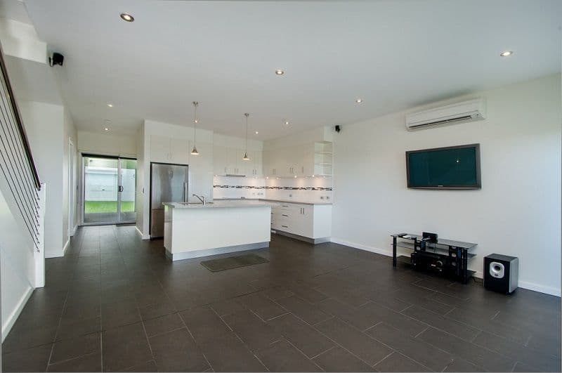 77B Sea Parade, Port Macdonnell SA 5291, Port Macdonnell - Thumbnail 5
