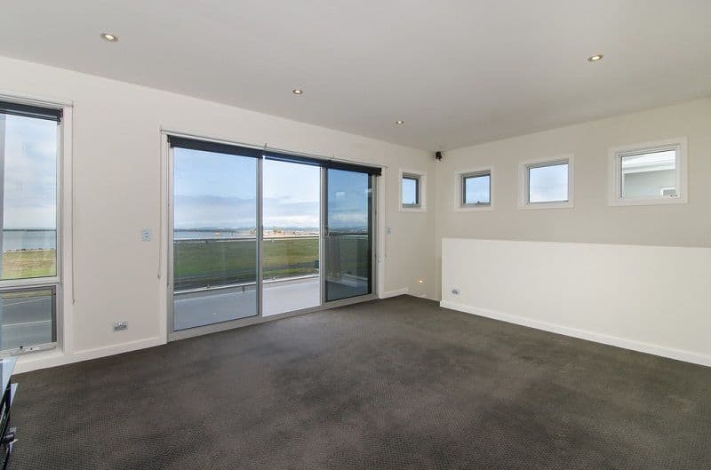 77B Sea Parade, Port Macdonnell SA 5291, Port Macdonnell - Thumbnail 8