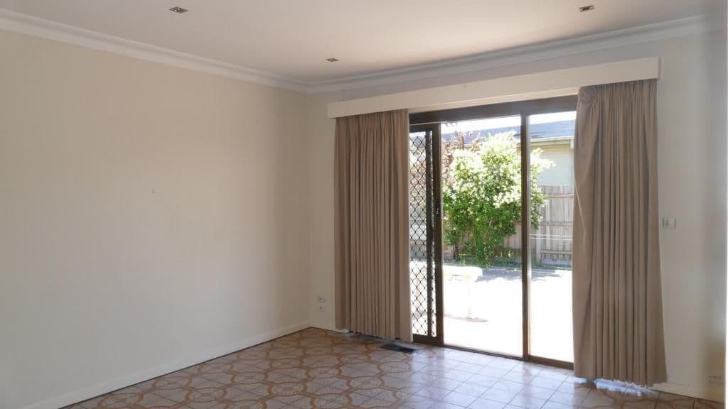 21 Bevan Avenue, Clayton South VIC 3169, Clayton South - Thumbnail 3