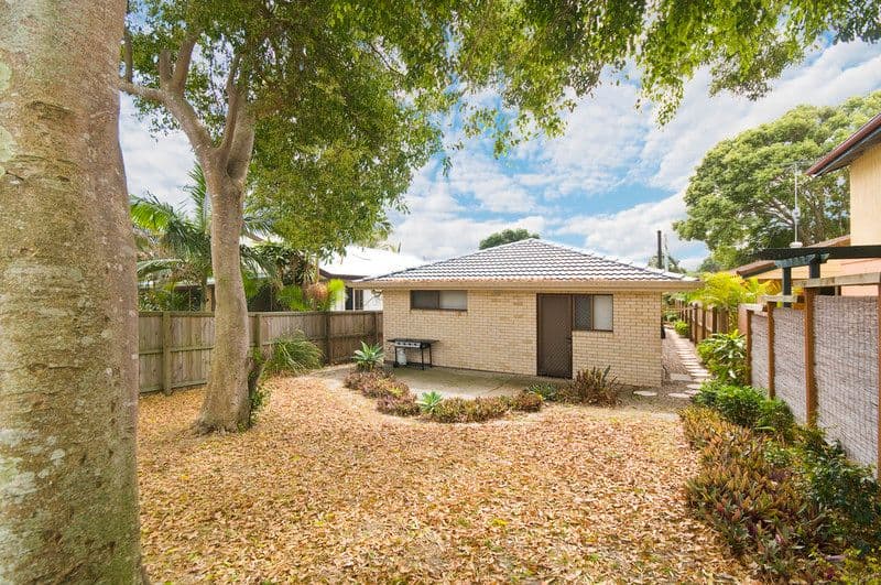 32 Seventh Avenue, Palm Beach QLD 4221, Palm Beach - Thumbnail 5